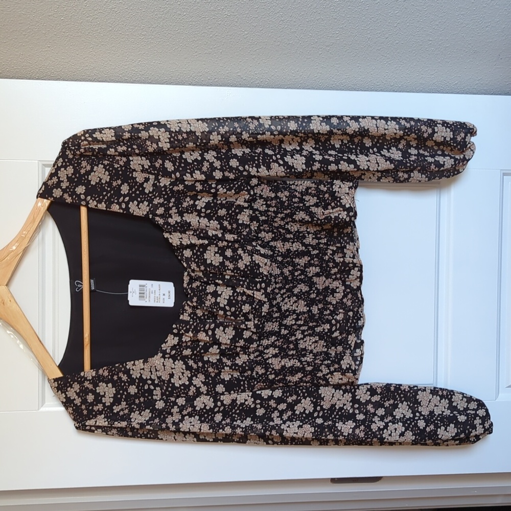 Windsor Crop Ruched Top